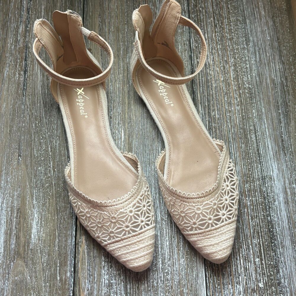 XAPPEAL Lace Shoes Womens 8.5 Beige Flats Ankle Strap Wedding Fairy Tale Elegant